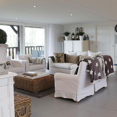 Fantastic Brand New Vacation Home Near The Wadden Paesens Exterior photo