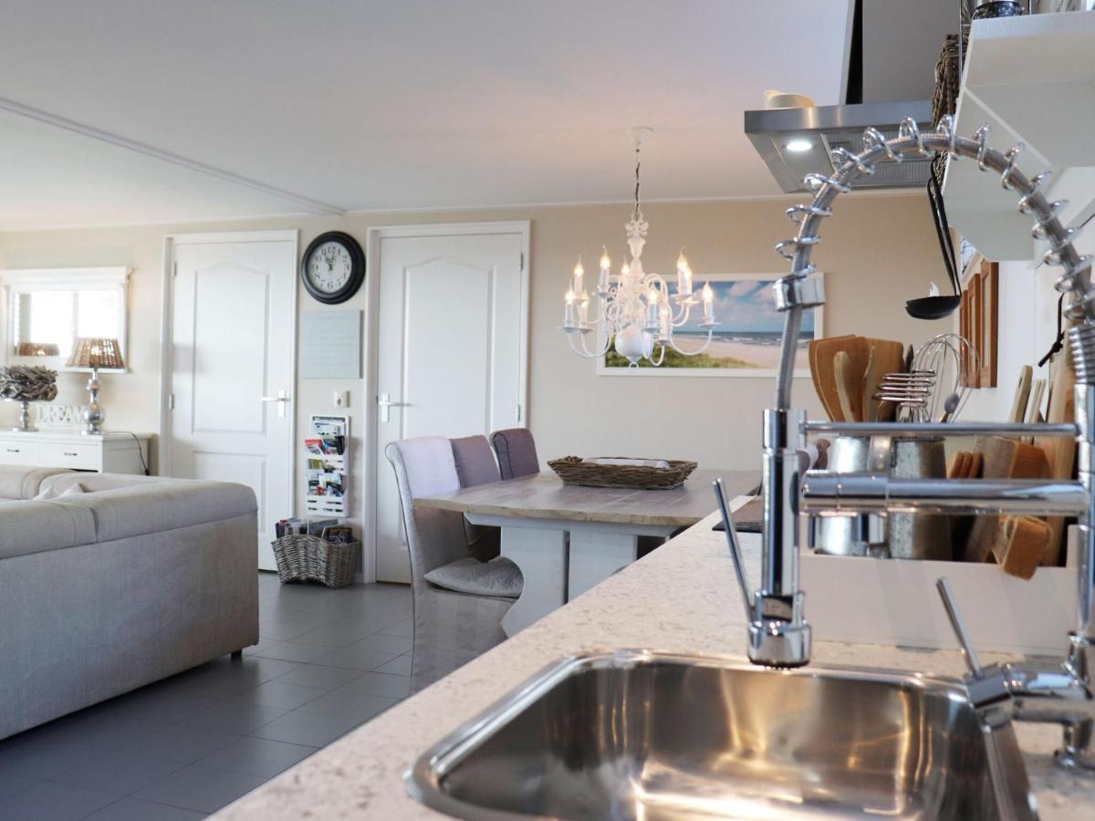 Fantastic Brand New Vacation Home Near The Wadden Paesens Exterior photo