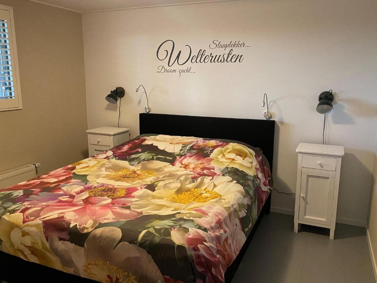 Fantastic Brand New Vacation Home Near The Wadden Paesens Exterior photo